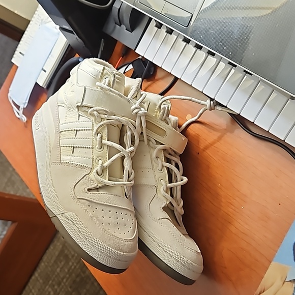 Ivy Park Edition Adidas forums by Blue Ivy - Picture 9 of 12